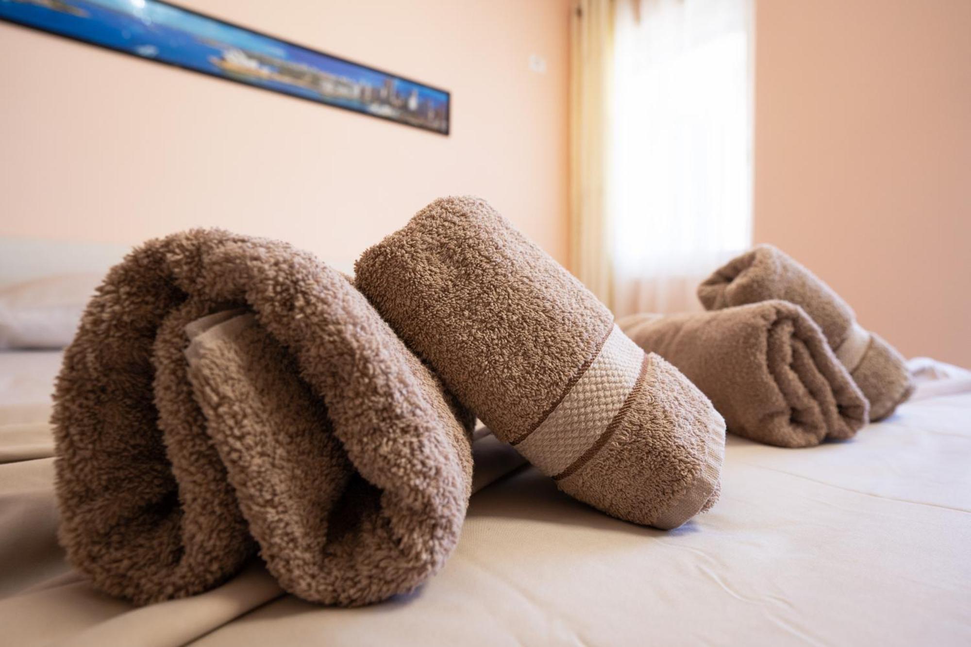 Sea View-Apartment On The Beach - Durrs2 Durrës 외부 사진