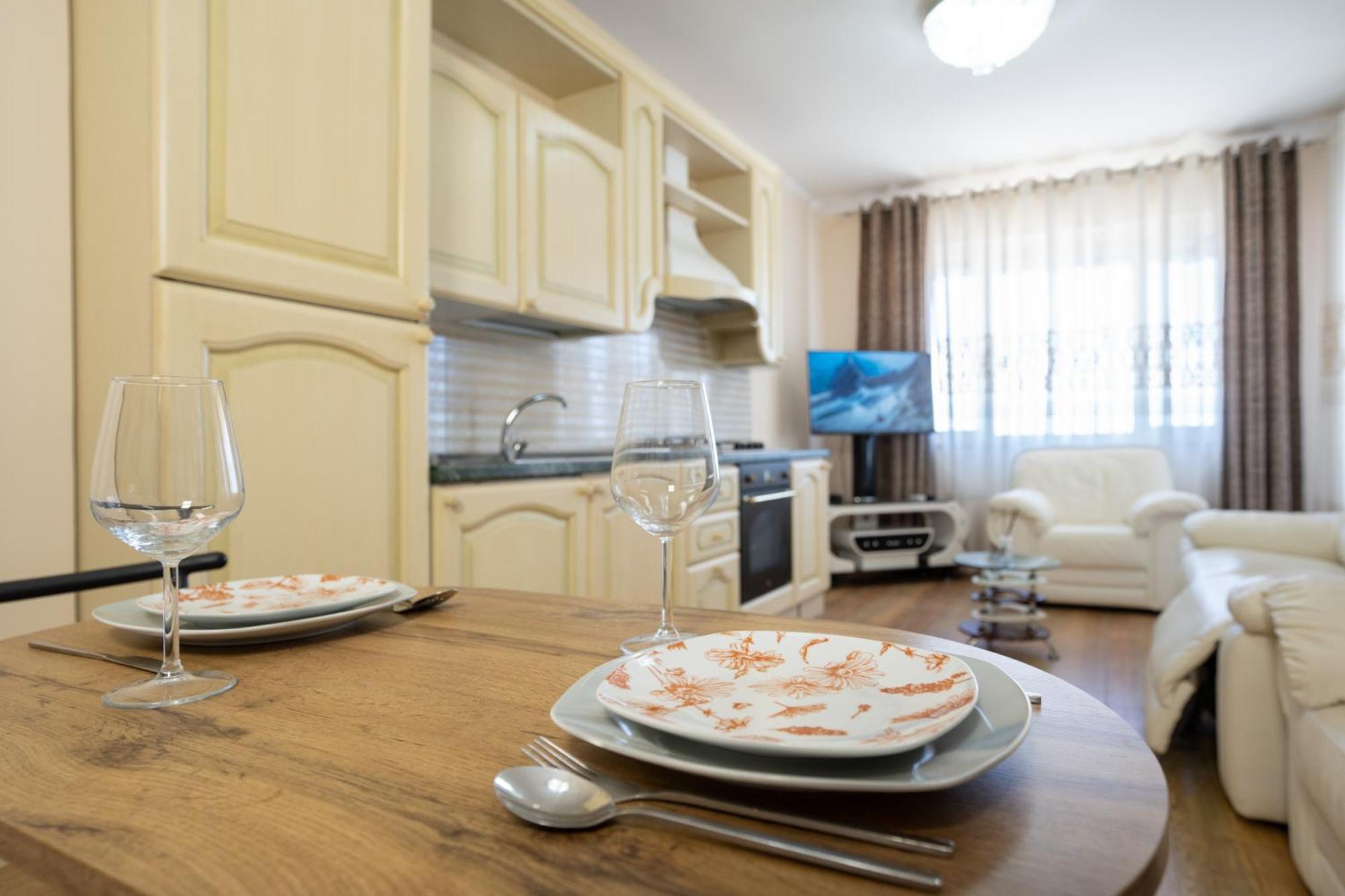 Sea View-Apartment On The Beach - Durrs2 Durrës 외부 사진