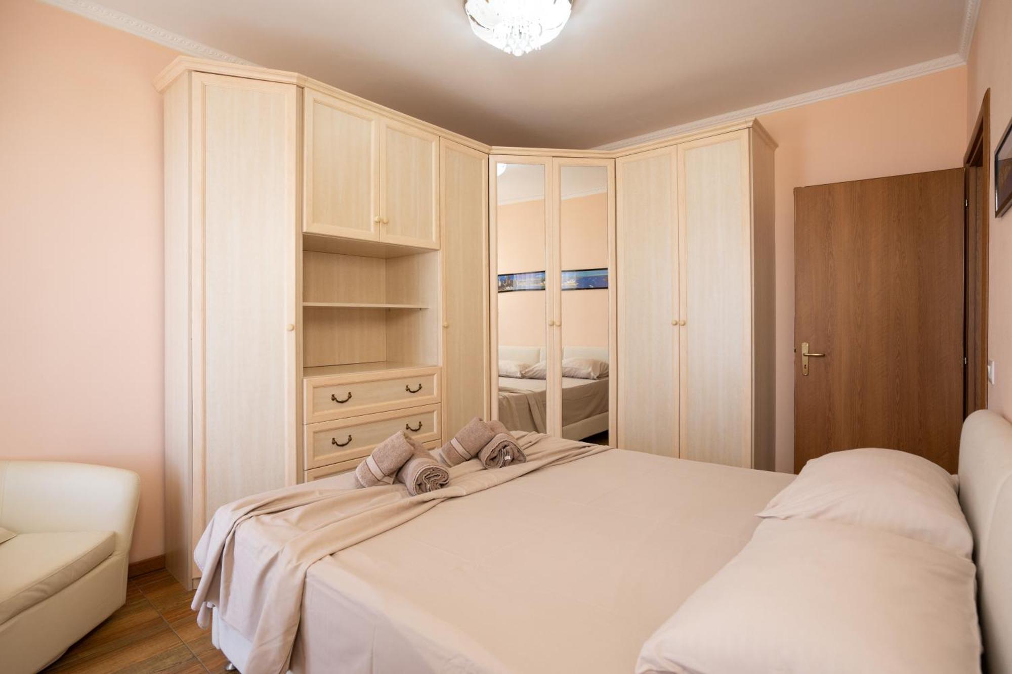 Sea View-Apartment On The Beach - Durrs2 Durrës 외부 사진